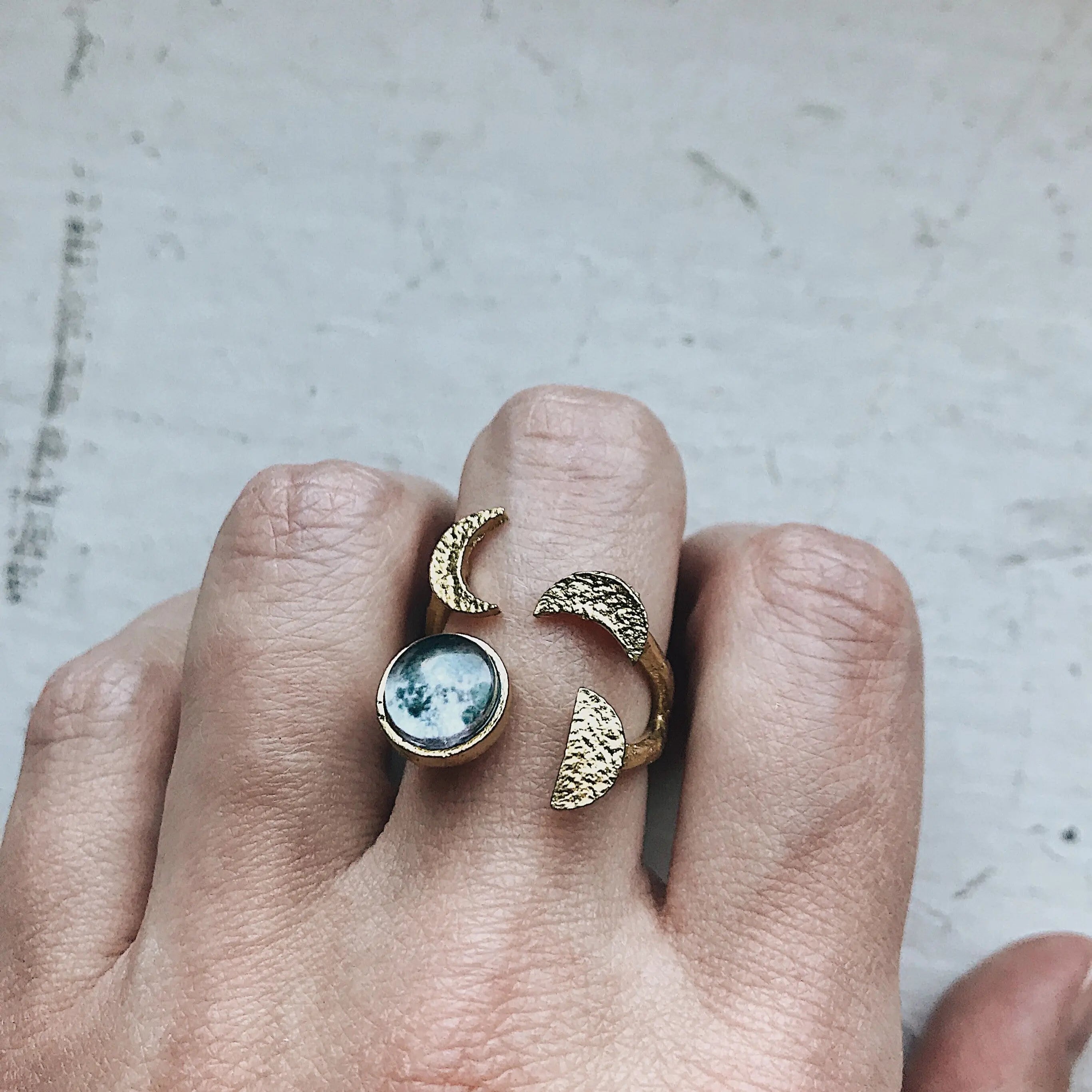 Moon Phase Sculpture Ring - USMJ0333 DC-Yugen Handmade