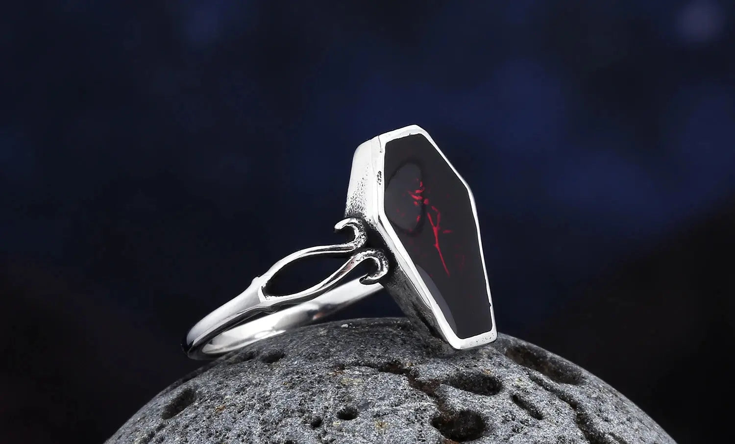 New Fashion Coffin Ring with Flower and Red Epoxy for Man Women - USMJ0201 AliExpress-Dropship